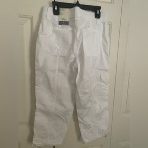 Style and Co white Capris 4P NWT